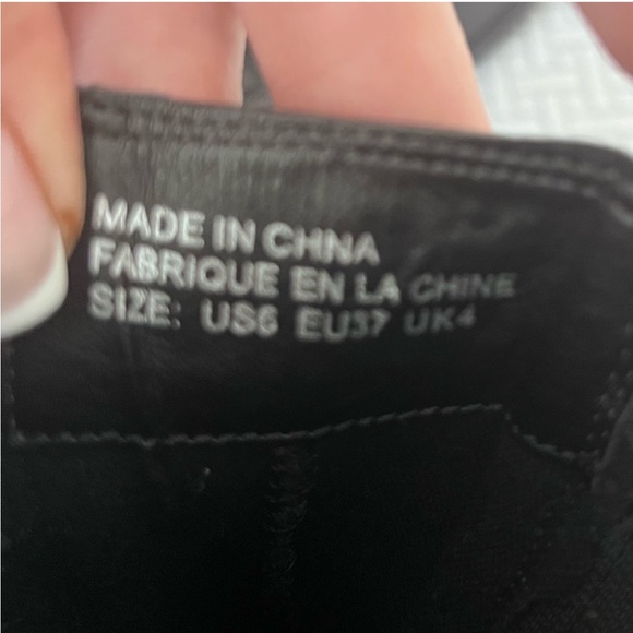 New Urban Outfitters Ava Square Toe Midi Boot Size 6 - Black - Picture 7 of 7